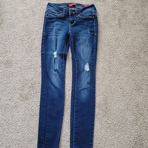 Guess ❔distressed jeans